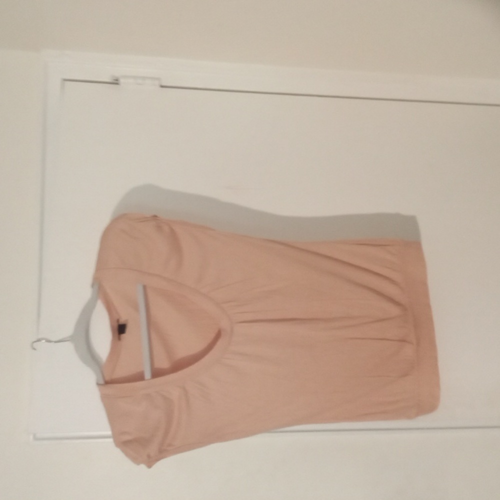 Express scoop neck